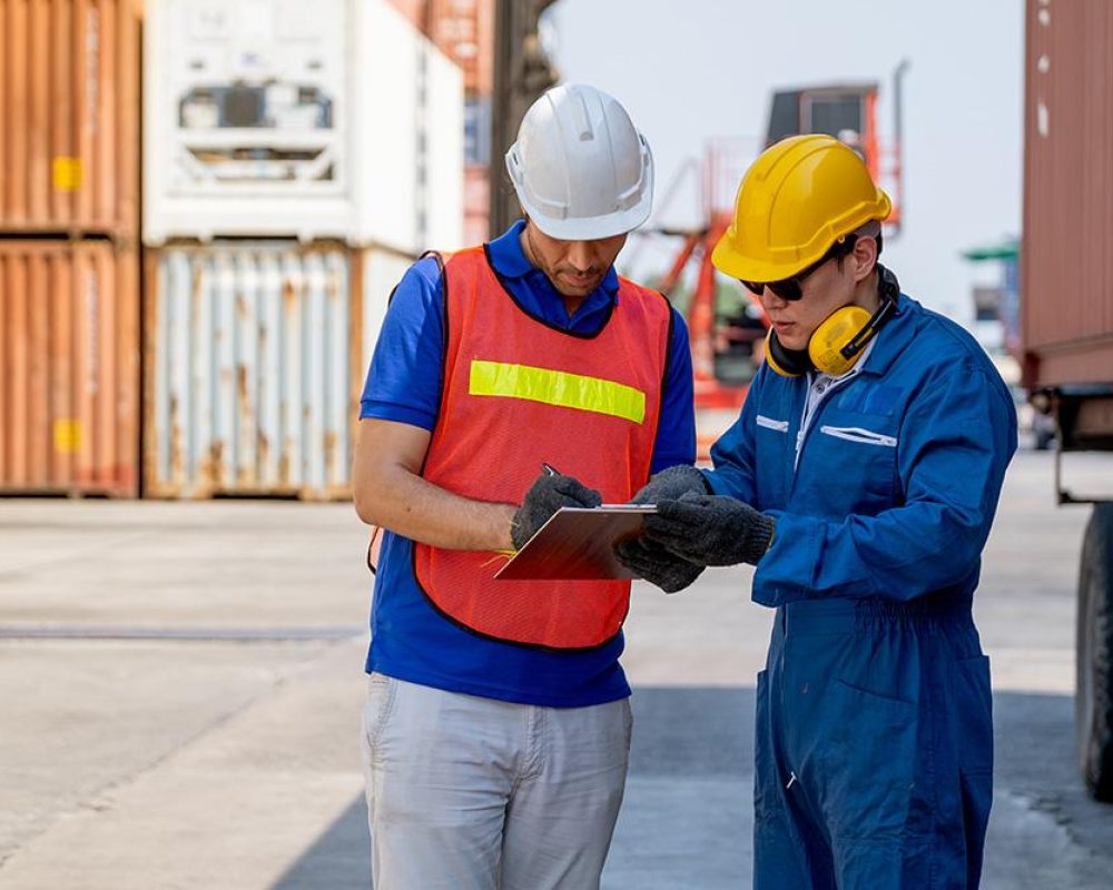 cargo-container-worker-and-engxxxxxxineer-discuss-togeth-2022-01-19-00-17-30-utc cargo-container-worker-and-engxxxxxxineer-discuss-togeth-2022-01-19-00-17-30-utc
